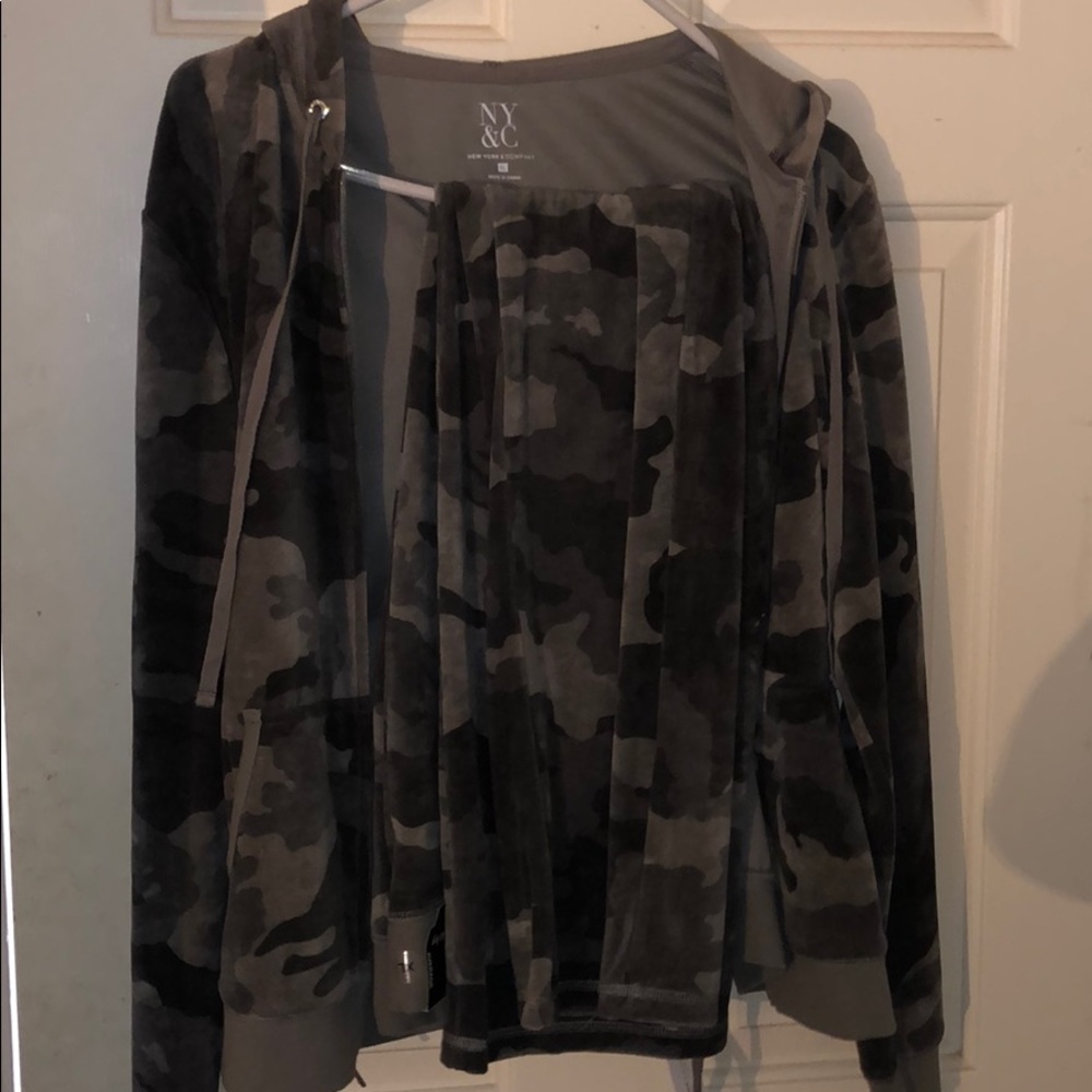 Brand new NY&CO gray camouflage sweatsuit.